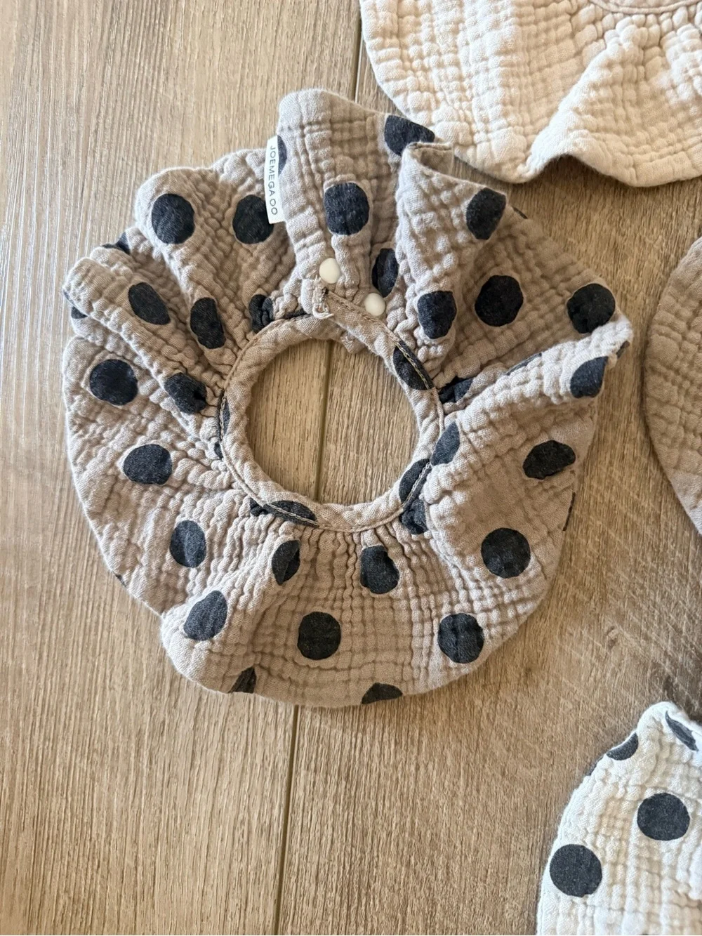 7-Piece Baby Bib Bundle Korean Floral Muslin & Snoopy Bib